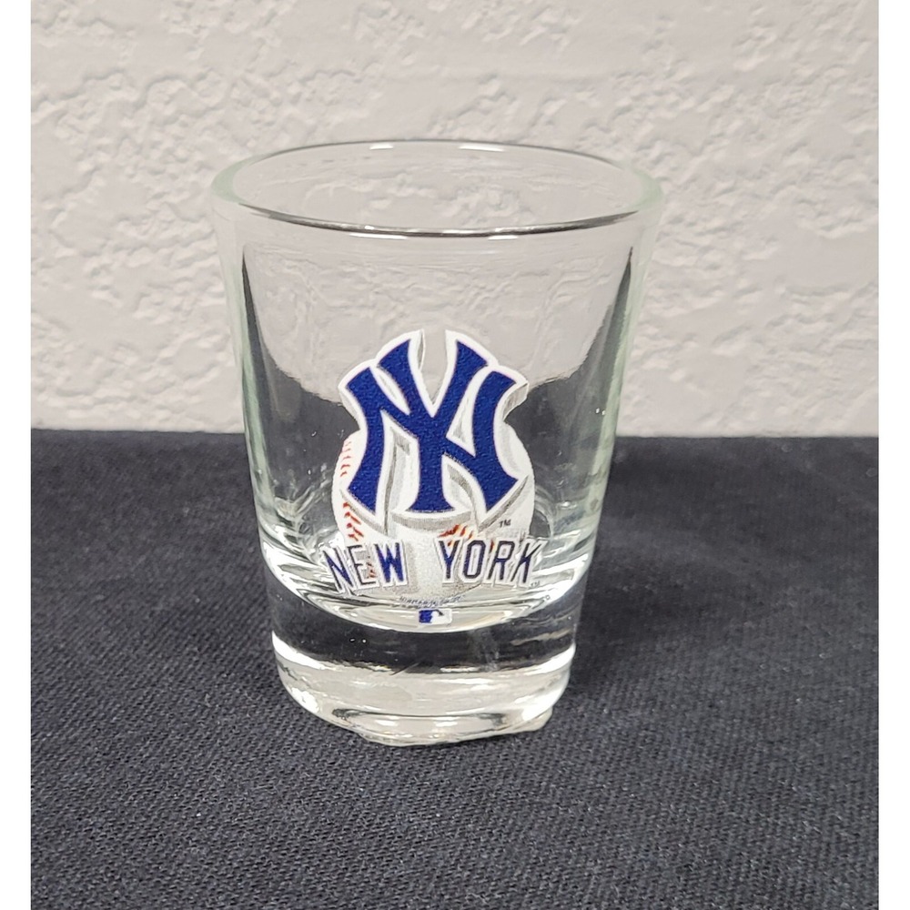 Collectible New York Yankees Baseball MLB Clear Shot Glass